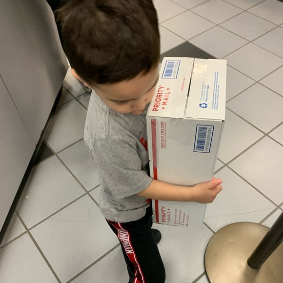 Meet your Posher, Mandy - Picture 4 of 5